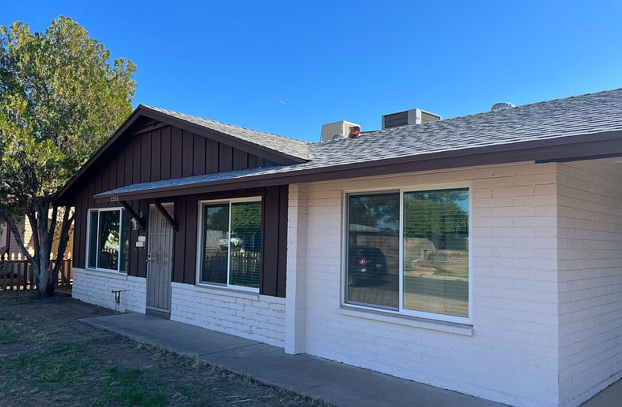 1st image of 2333 W Larkspur Dr