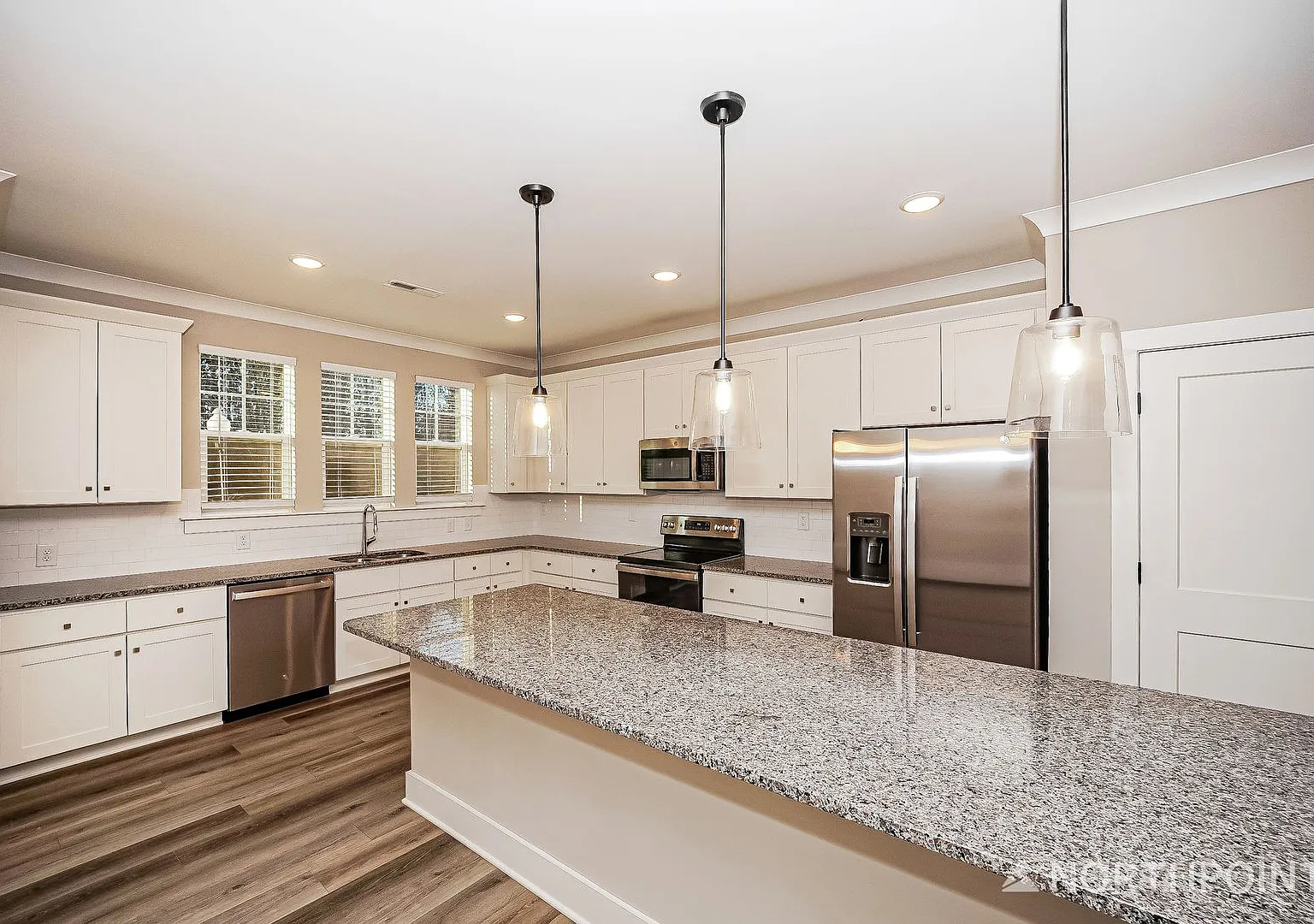3-Bedroom, 2.5 Bath Townhome for Rent in Mooresville, NC | Attached 2-Car Garage & Modern Kitchen — Photo 3