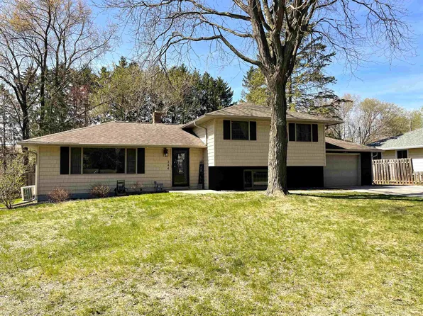344 Simonet St, Allouez, WI 54301