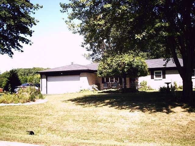 1st image of 2884 W Walnut Dr