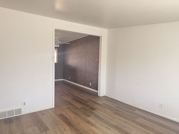 4th image of 589 Oquirrh Ave