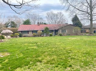 130 Highvue Dr, Venetia, PA 15367
