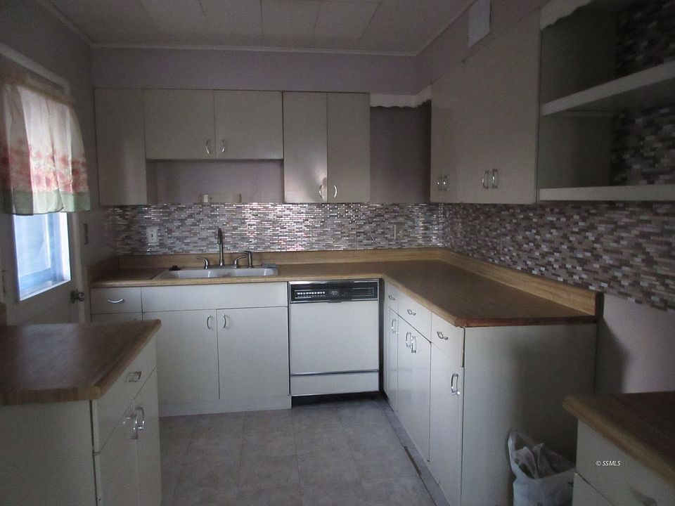 8465 12th St, Trona, CA 93562 Zillow