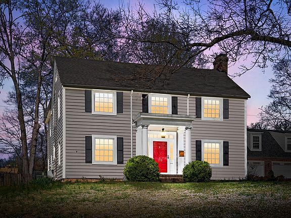 2nd image of 119 W Glenwood Dr