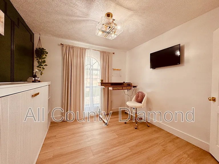 127 Heather Dr — Photo 34