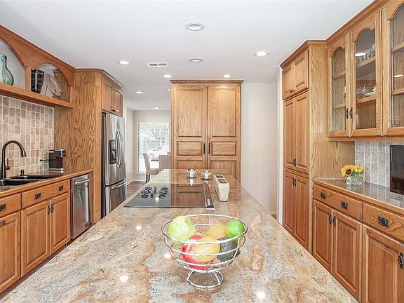 3rd image of 6145 Plum Valley Pl