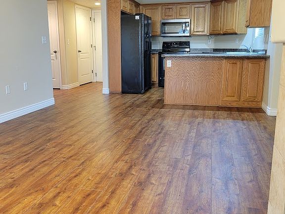 Condo LR View to Kitchen