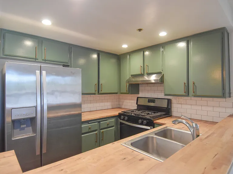5143 Bakman Ave #206 — Photo 13