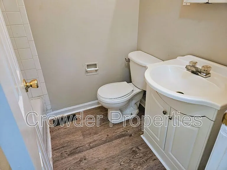 1120 Georgetown Dr — Photo 9