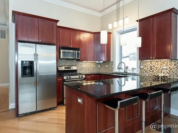 1541 N Artesian Ave #201, Chicago, IL 60622