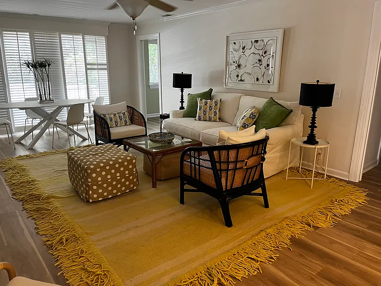Large living / dining area
