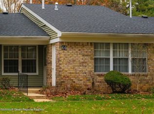 44 Hogan Ln #14, Red Bank, NJ 07701