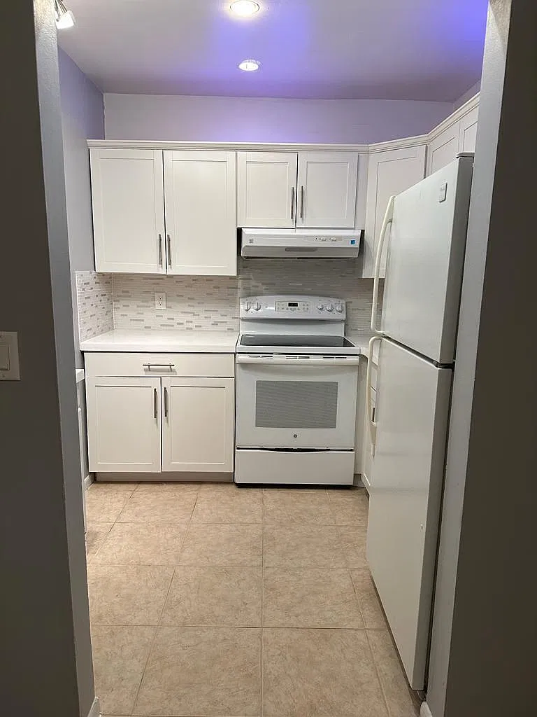 1 bed, 1.0 bath, 702 sqft, $1,400 — Photo 3