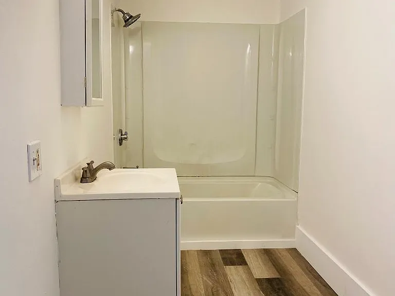 Unit Photo