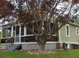 580 Prompton Rd, Waymart, PA 18456