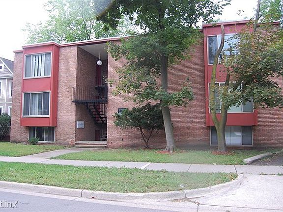 2nd image of 1310 Packard St APT 5