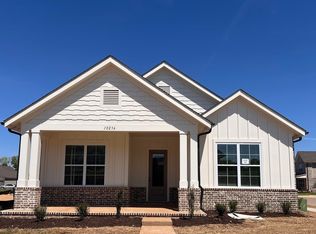 10236 Louanne Dr, Collierville, TN 38017