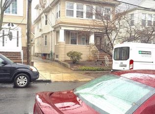 98 W 42nd St #2, Bayonne, NJ 07002