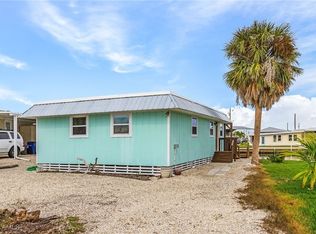 3844 Phoenix Dr, Saint James City, FL 33956