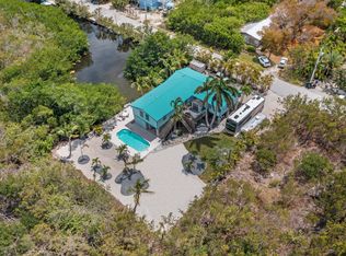 19563 Canal Dr, Sugarloaf Key, FL 33042