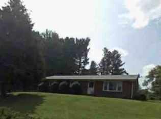 520 Beaver Creek Rd NW, Floyd, VA 24091
