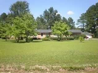 384 Rembert Ln, Bishopville, SC 29010