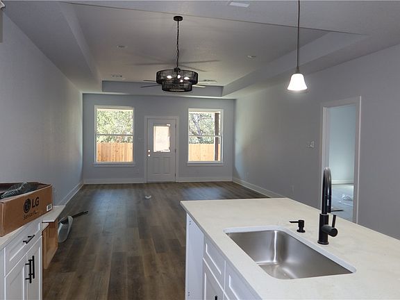 4th image of 2002 Reagan Ct