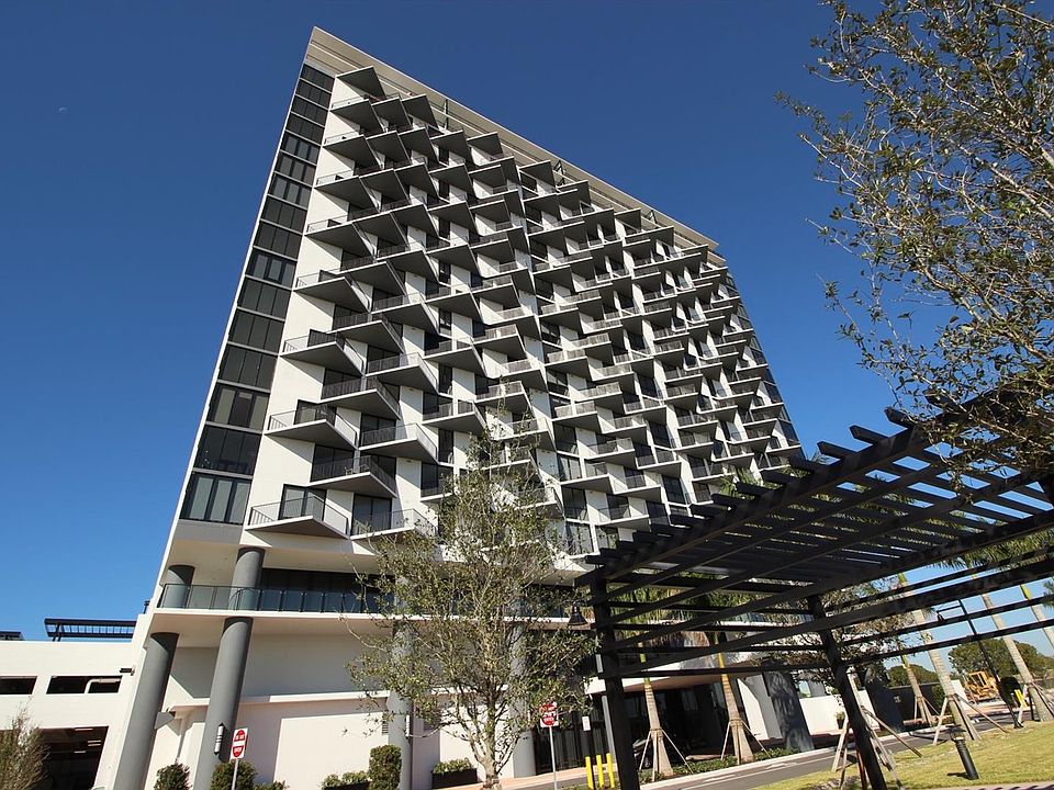 1st image of 5300 Paseo Dr #306