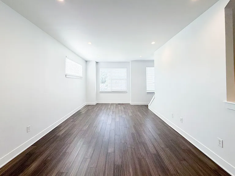 1732 Alloy Dr — Photo 18