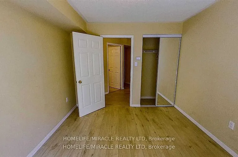 887 Bay St #304 — Photo 16