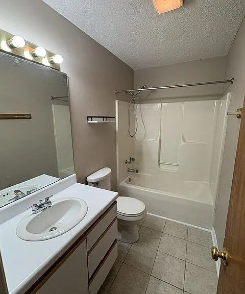 4134 Bridge Ct #B — Photo 9