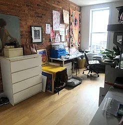 Rented by Alexander Bilu, LREB