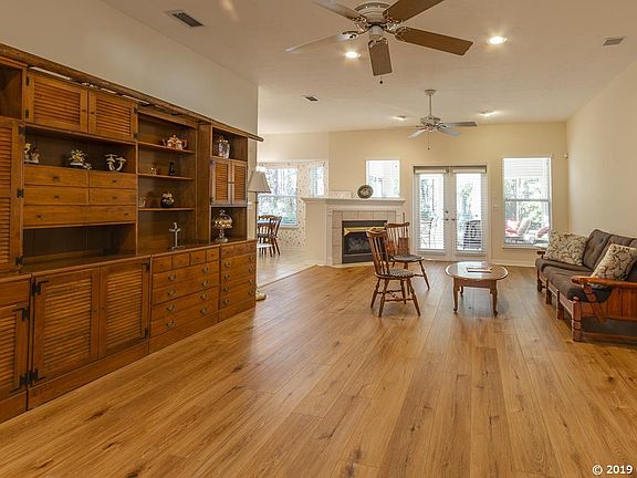 4th image of 10306 Palmetto Blvd