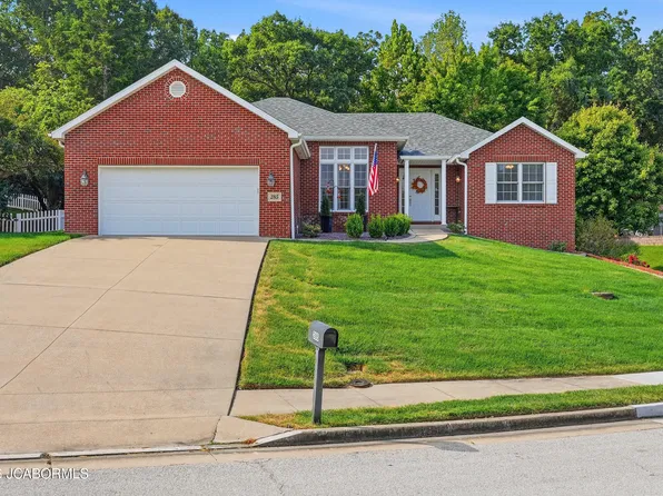 285 Madelines Park Cir, Jefferson City, MO 65109