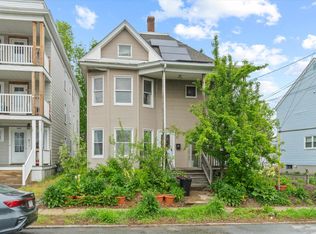1048 Hayward St, Manchester, NH 03103