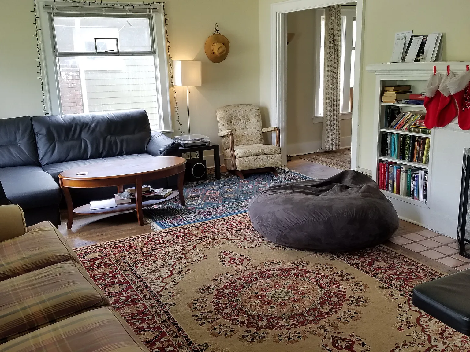 9 bed, 3150 sqft, $6,250 — Photo 4