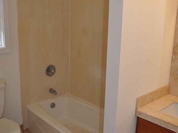 3rd image of 196 Hui F Rd #F