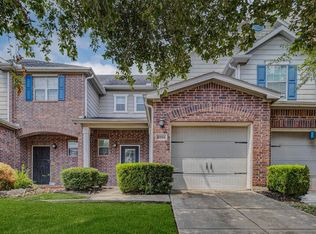8006 Montague Manor Ln, Houston, TX 77072