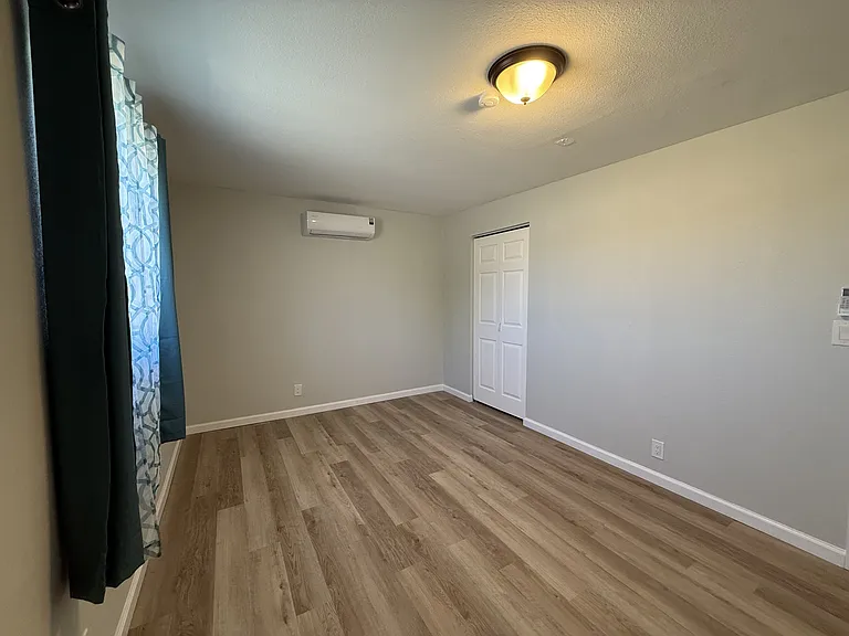 61576 Aberdeen Dr — Photo 12