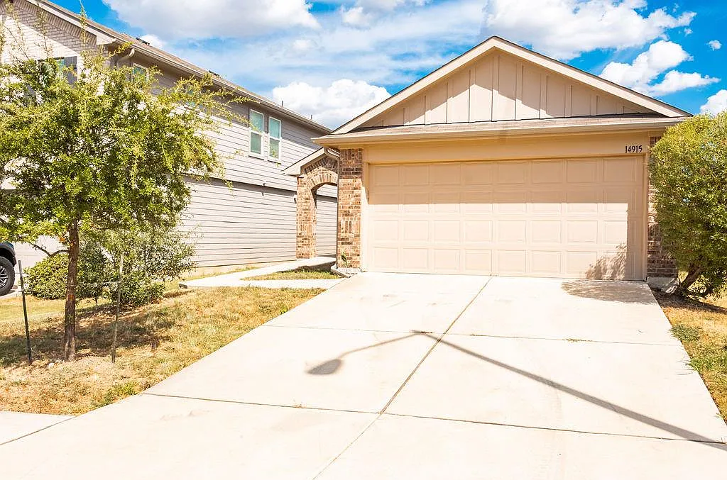 3 bed, 2.0 bath, 1521 sqft, $2,000 — Photo 1