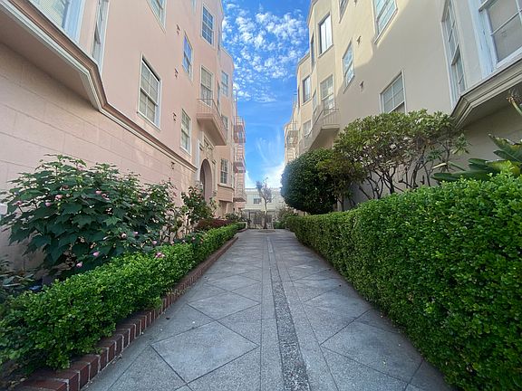 2nd image of 2845 Polk St #105