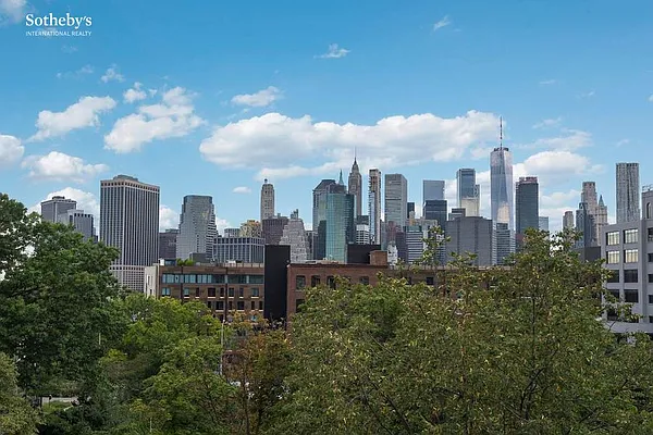 Sold by Sotheby's International Realty | media 41