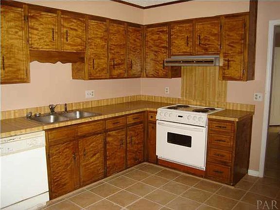 4th image of 205 McClure Dr APT A