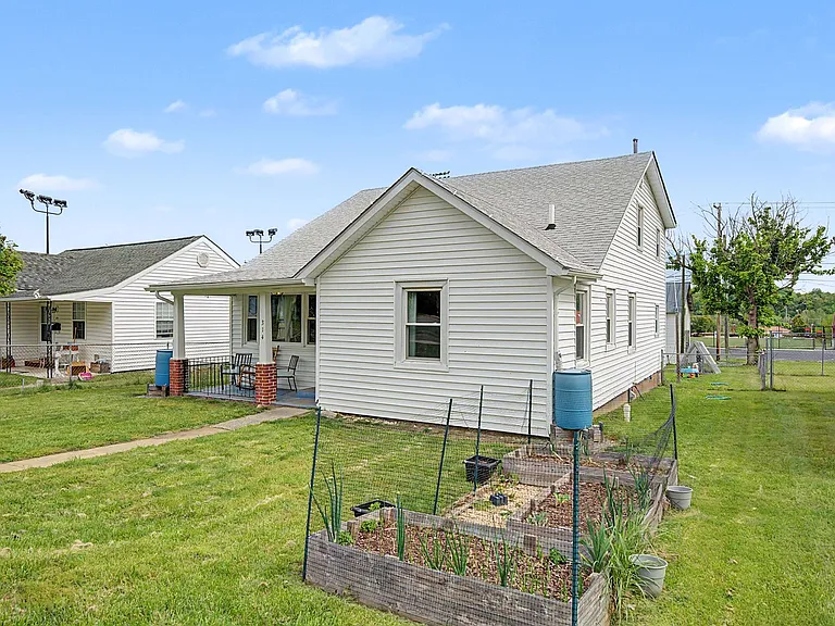 314 Clement St — Photo 2
