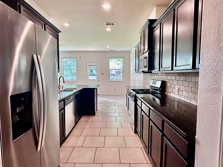 6430 Stoney Creek Dr — Photo 10