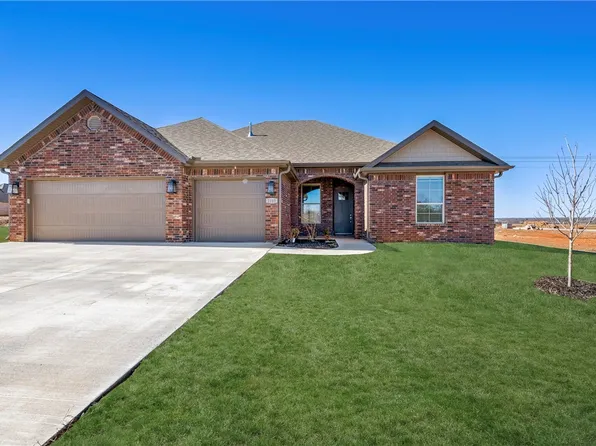 2105 Crandall Rd, Pea Ridge, AR 72751
