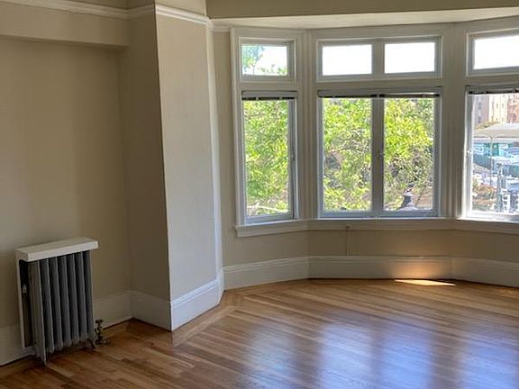 3rd image of 1670 Market St #32