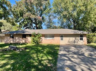 2002 Melissa Ln, Springdale, AR 72762