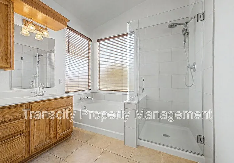 1369 W Enfield Way — Photo 13
