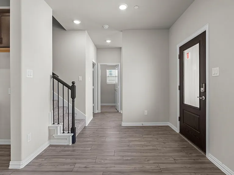 210 Monarch Way — Photo 10